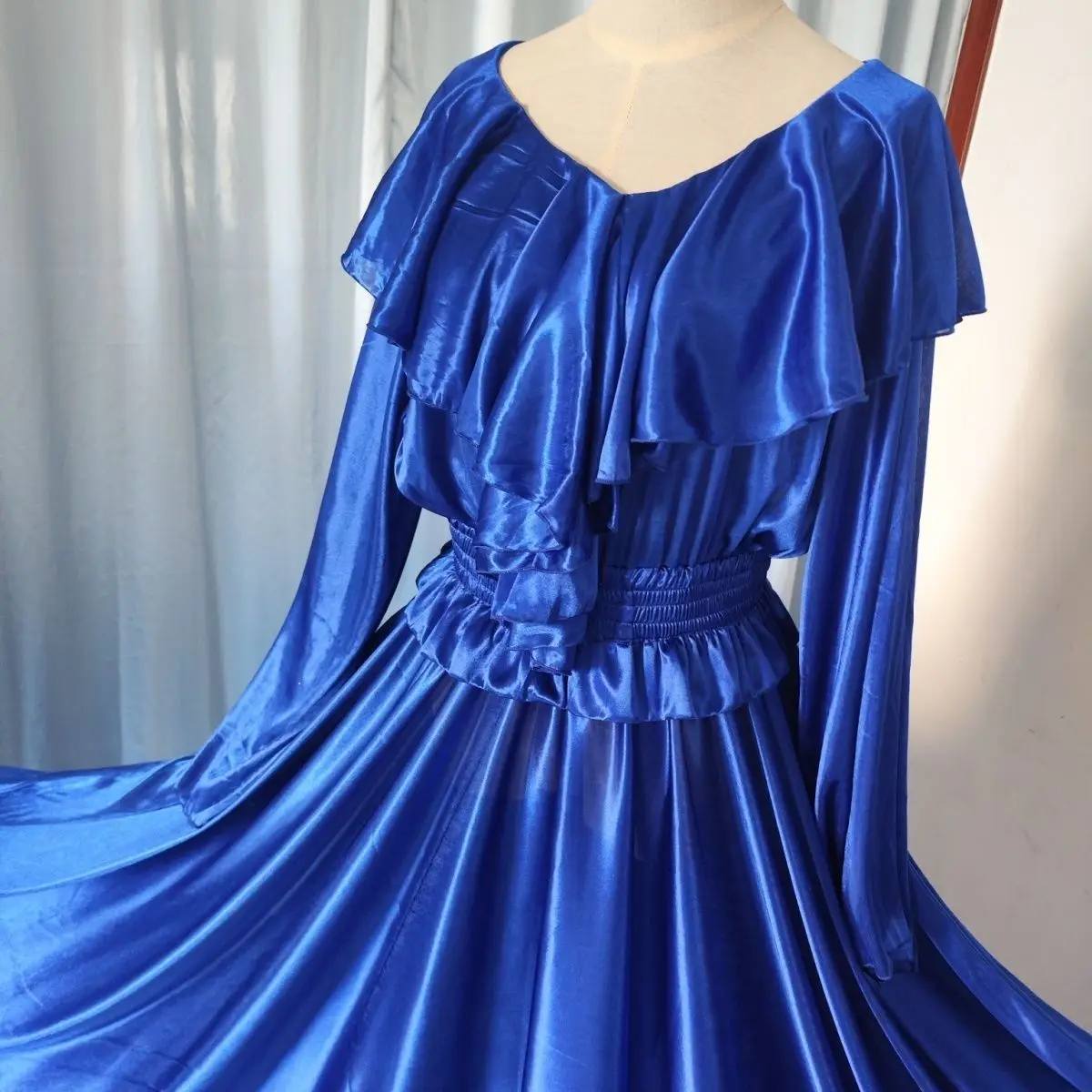 Robe longue en Satin brillant pour femmes, longueur 360 degrés, 2m, à volants, Maxi, robes élégantes, vêtements de nuit