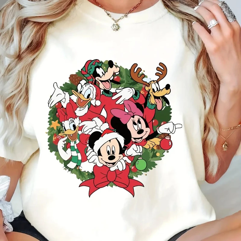 

Disney Mickey Minnie Christmas Classic T-shirt Donald Duck Goofy Short-sleeved Round Neck Is Suitable for Everyday Wear.