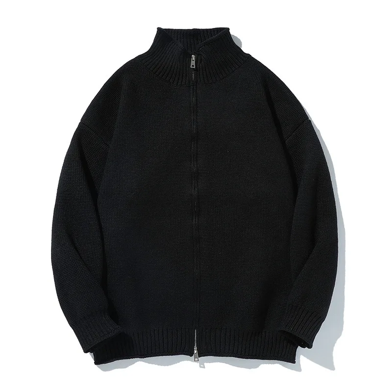 2025 Suéter cardigã versátil da moda para homens no outono, preguiçoso e luxuoso, suéter de malha com gola elástica larga
