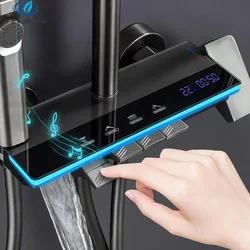 Set doccia grigio Sistema doccia con display digitale intelligente a quattro funzioni Set di rubinetti per doccia con chiave per pianoforte pressurizzata a pioggia