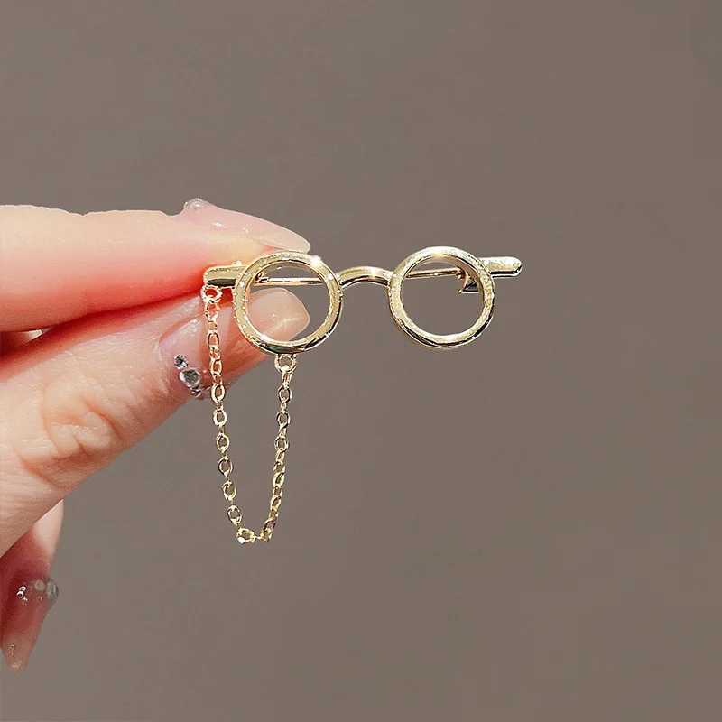 Creative Cartoon Glasses Frame Metal Brooches Sunglasses Tassel Chain Lapel Pin Backpack Clothes Badges Corsage Fashion Jewelry