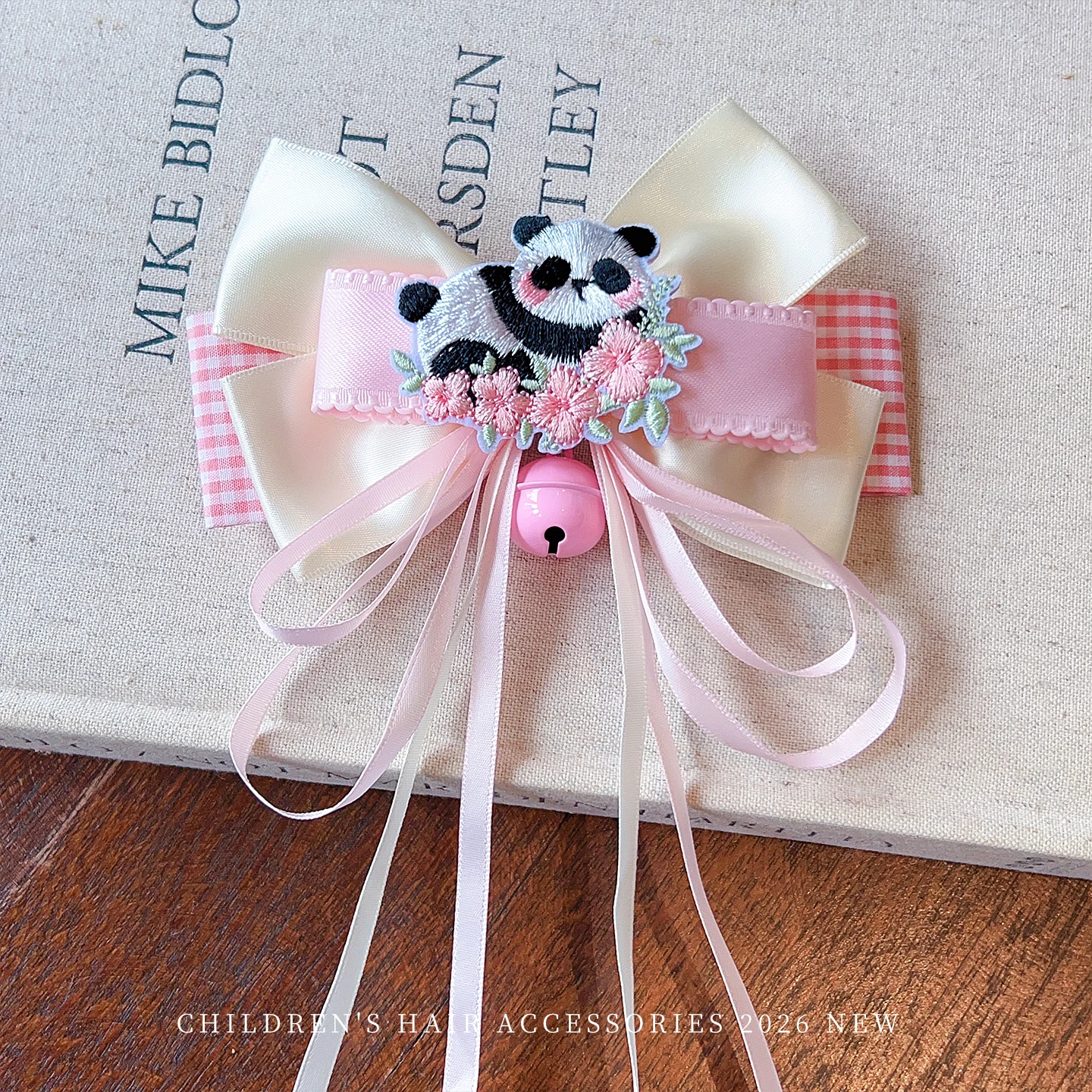 Set mit bestickten Panda-Plüsch-Haarspangen, Schleifen, langen Bändern und Quasten, Haarschmuck für kleine Mädchen, Prinzessinnen-Geburtstagsfoto-Haarschmuck – Detail 4
