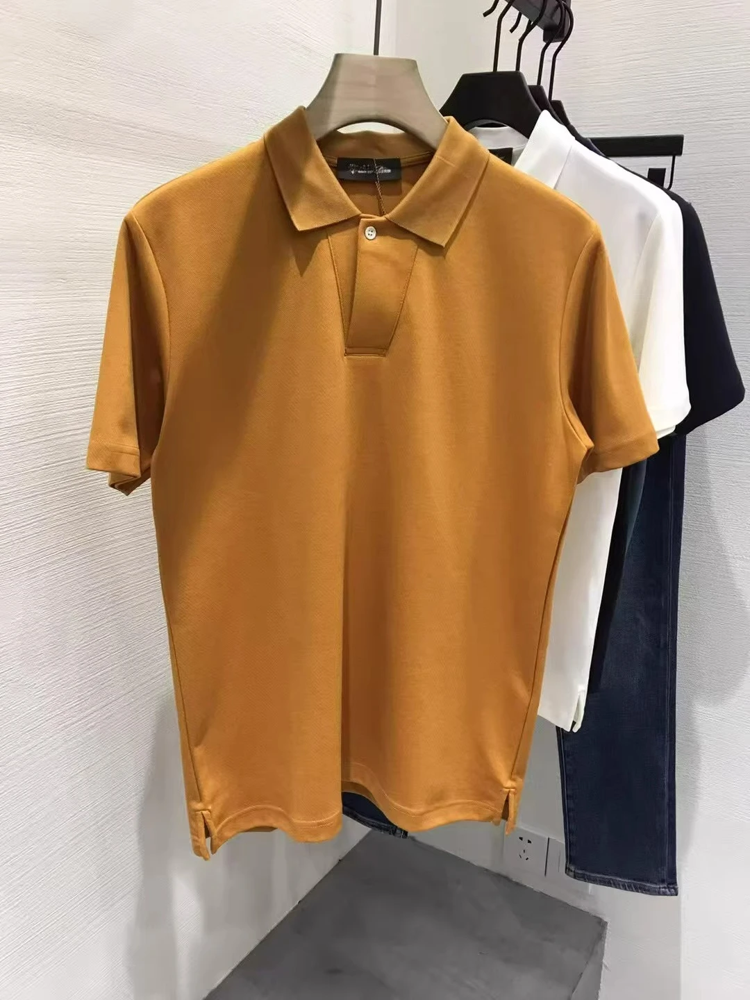 Итальянский европейский и американский стиль старых денег 25, летняя минималистичная рубашка-поло с короткими рукавами и лацканами в деловом стиле Итальянский европейский и американский стиль старых денег 25, летняя минималистичная рубашка-поло с короткими рукавами и лацканами в деловом стиле