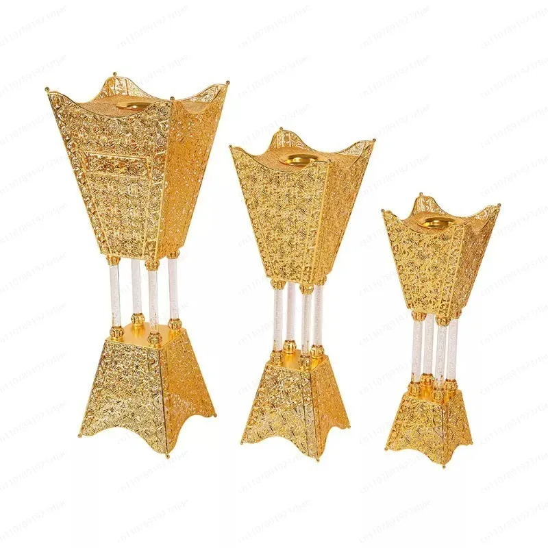 Middle East Style Aromatherapy Burner, Hollow Metal Ornament for Living Room Entrance
