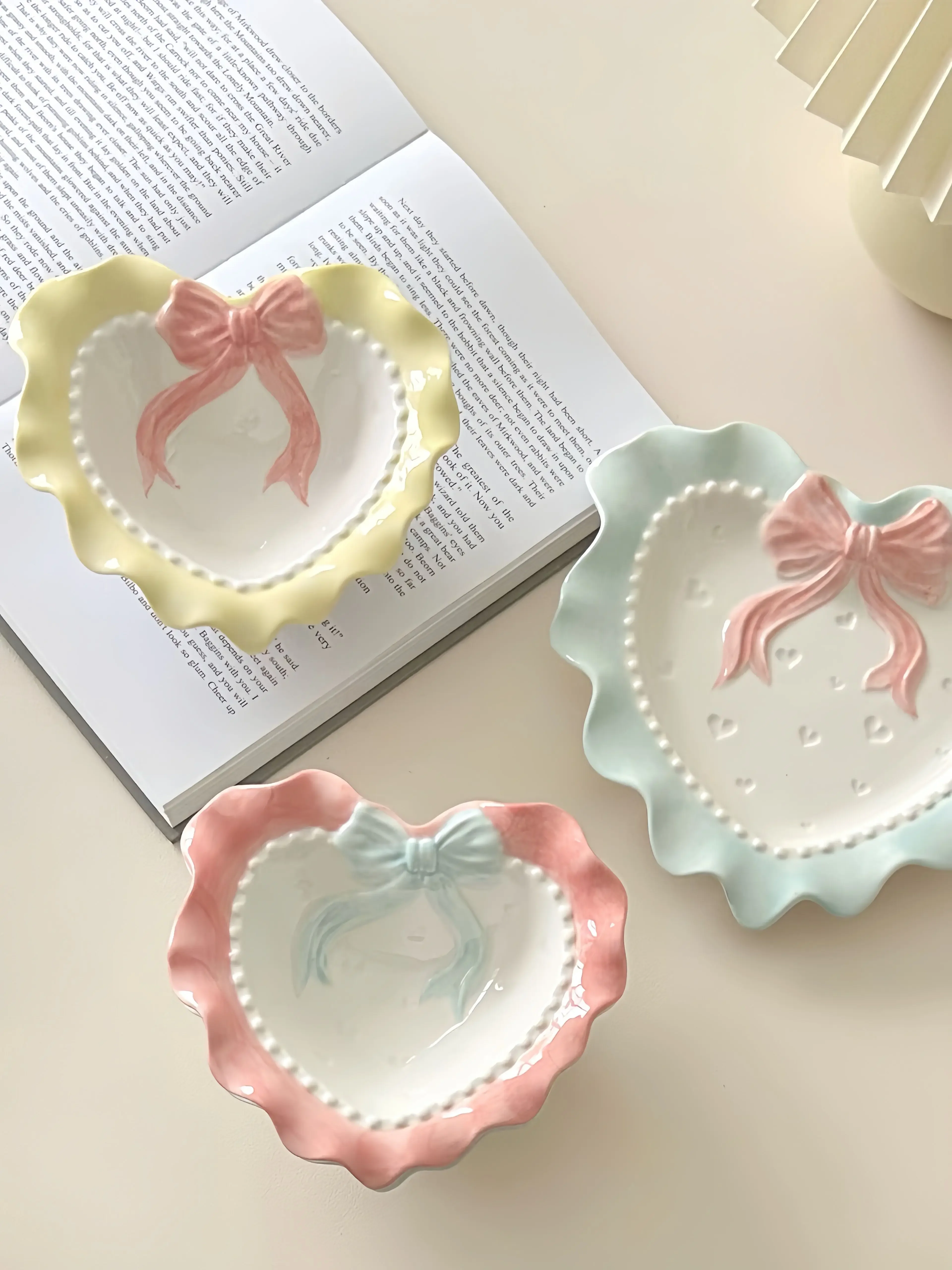 Walnut Market Love Heart Bow Tie Polka Dot Bowl Ins Style Tableware Love Plate Cute Ceramic Bowl Dessert Breakfast Plate