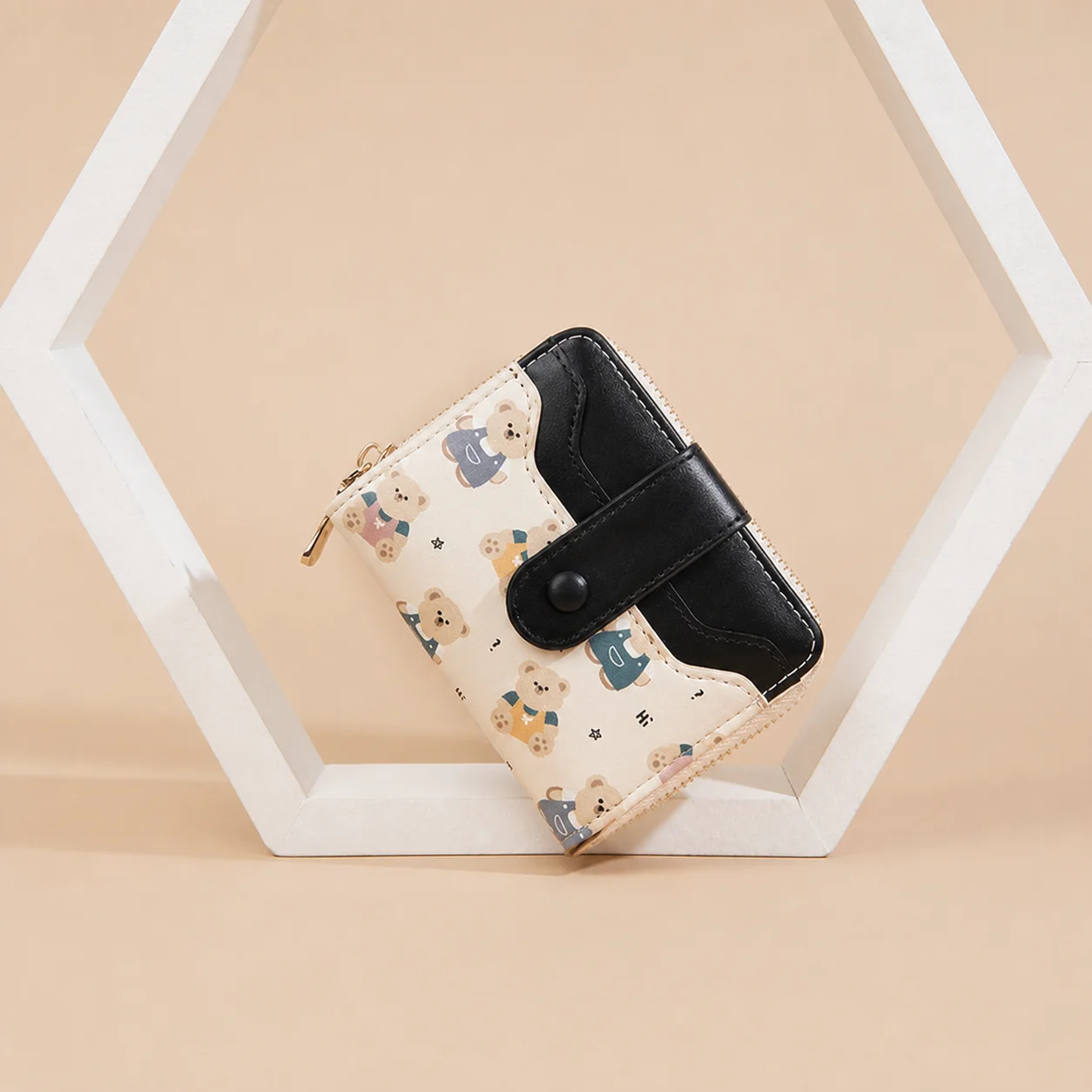 Women's Bear Print Bifold Wallet RFID Blocking Anti-Demagnetization Large Capacity Multi-Card Slot Zipper Purse for Daily Use