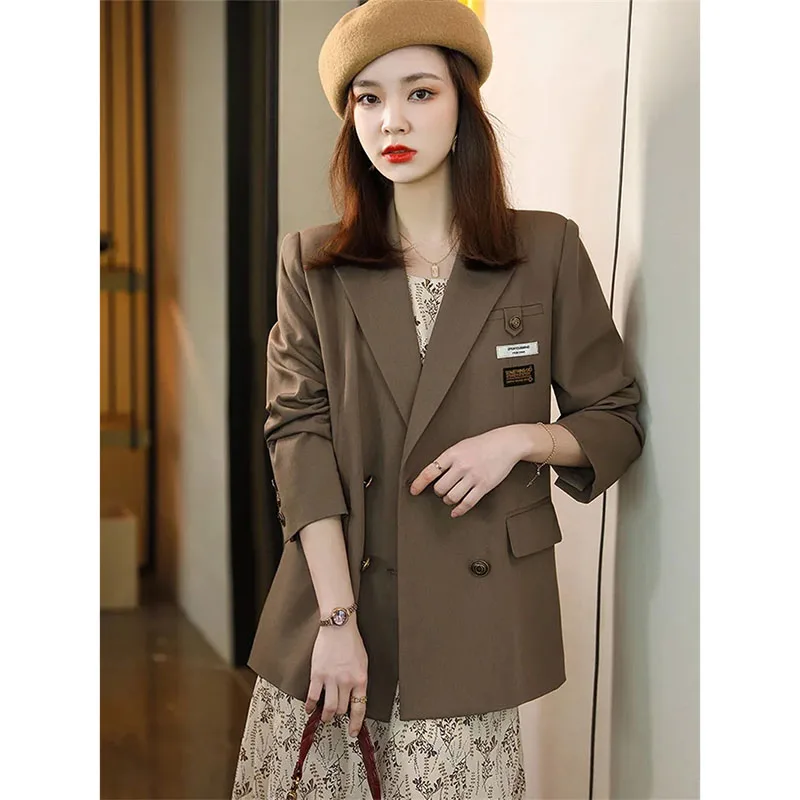 Cappotto da abito alla moda da donna Primavera Autunno 2025 Nuovo blazer Giacca casual strutturata Senior Overwear Popolare quest'anno Cappotto da donna