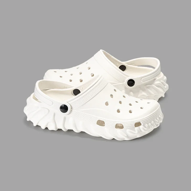 

2025 женские тапочки с отверстиями, летние мужские модные садовые сабо, уличные пляжные тапочки, новая модная обувь унисекс с отверстиями для дома