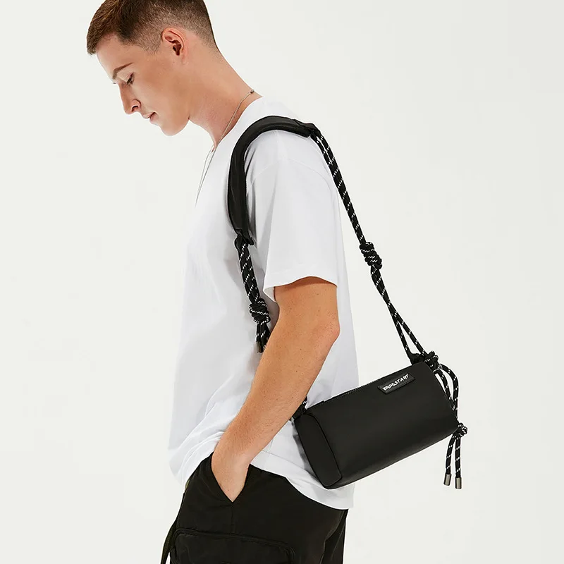 Classic Simple Quality Shoulder Bags Men Messenger Black Light Layers Minimalism Style Crossbody Bags Multifunction 2023