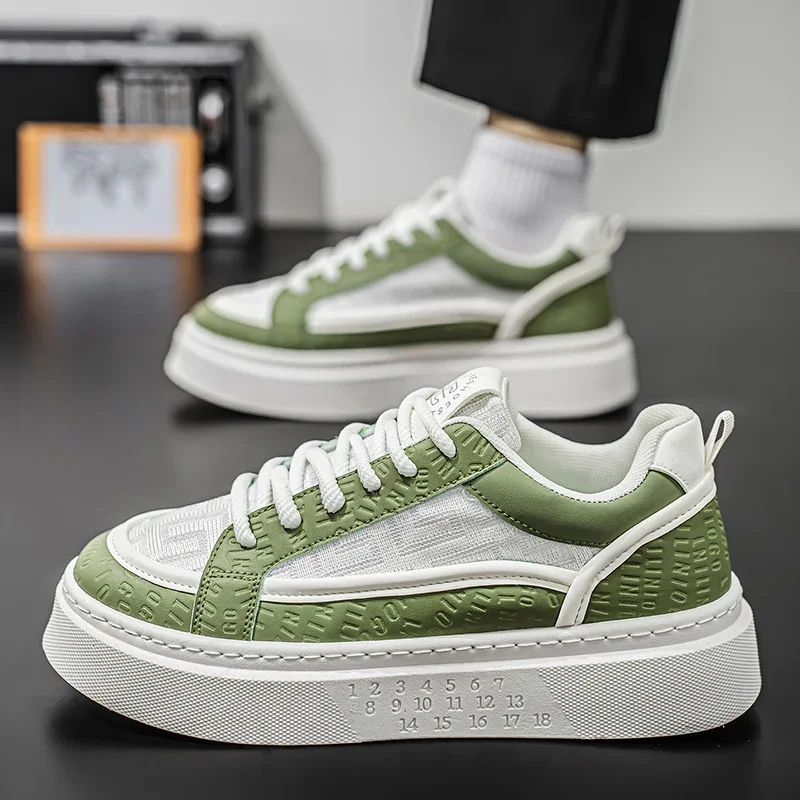 Mens Skateboarding Shoes Breathable Snug Fashion Outdoor Casual Thick Soled Flat Sneakers Street Comfortable Male Casual Shoes