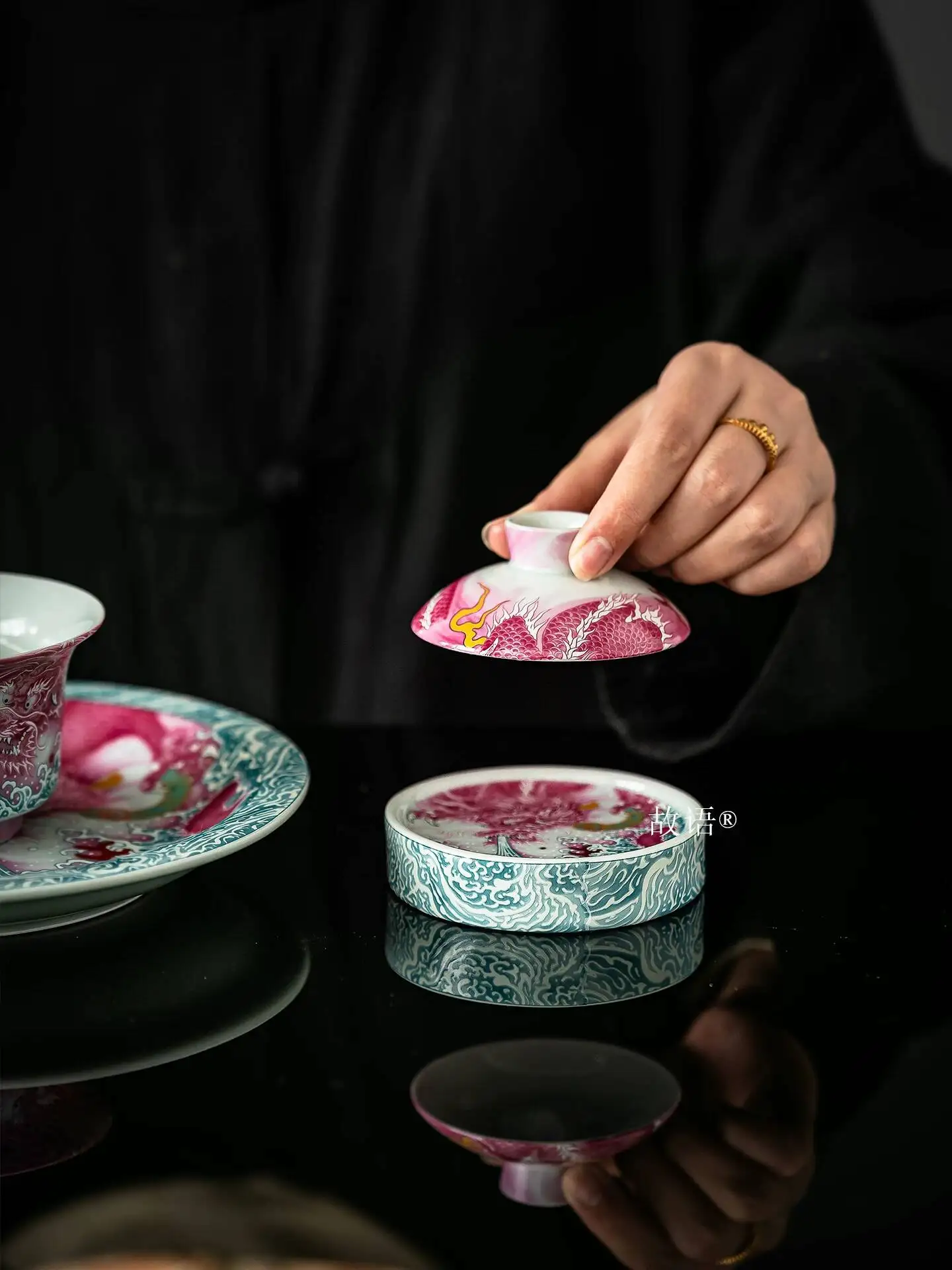 High-End Chinese Enamelware, Pastel Rouge Dragon Water-Absorbing Gaiwan With Saucer, Kung Fu Set, Lid And Base, Household Tea