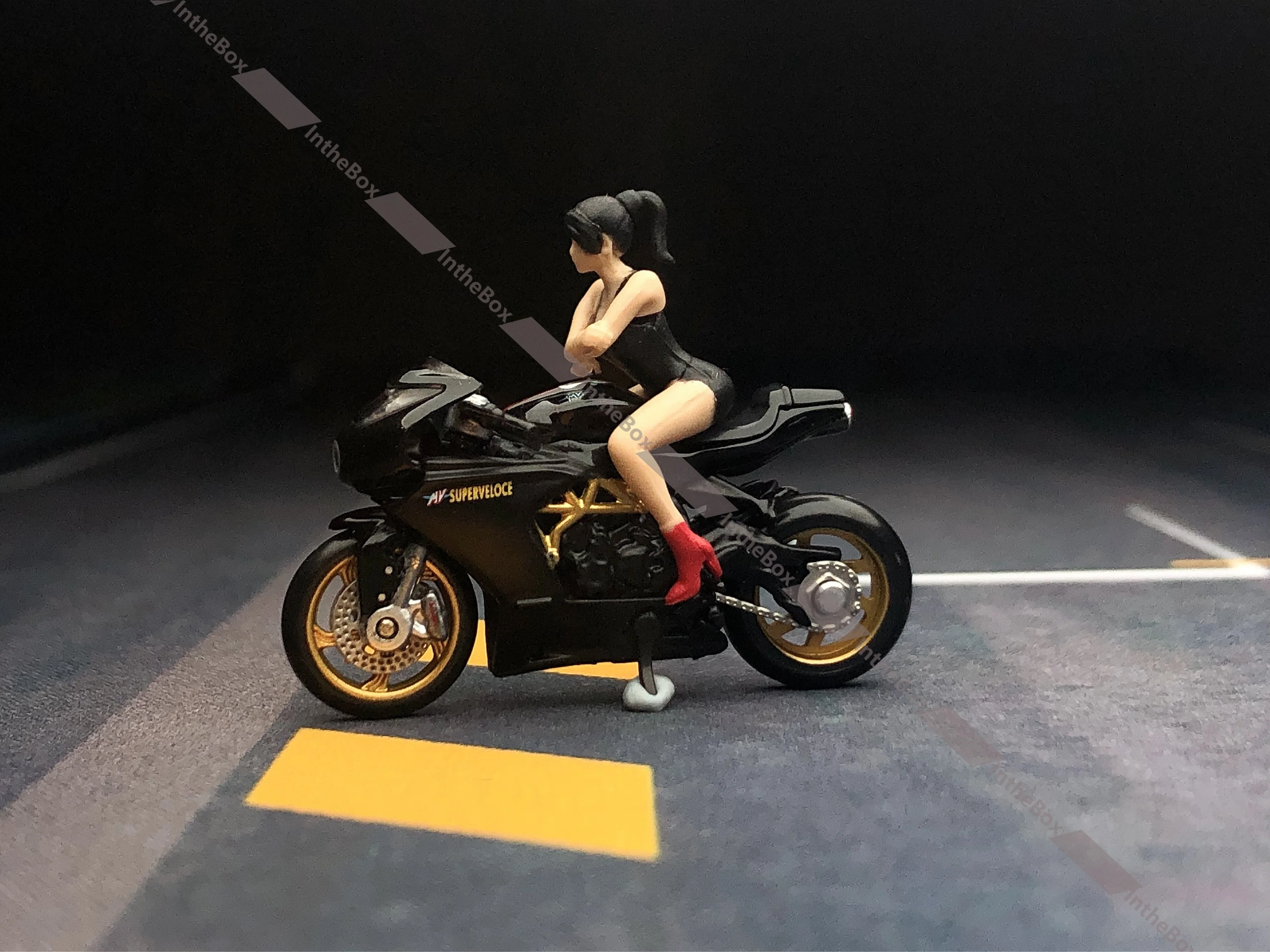 

CM 1/64 MV Agusta Superveloce 800 Diecast Model Car Collect Limited Edition