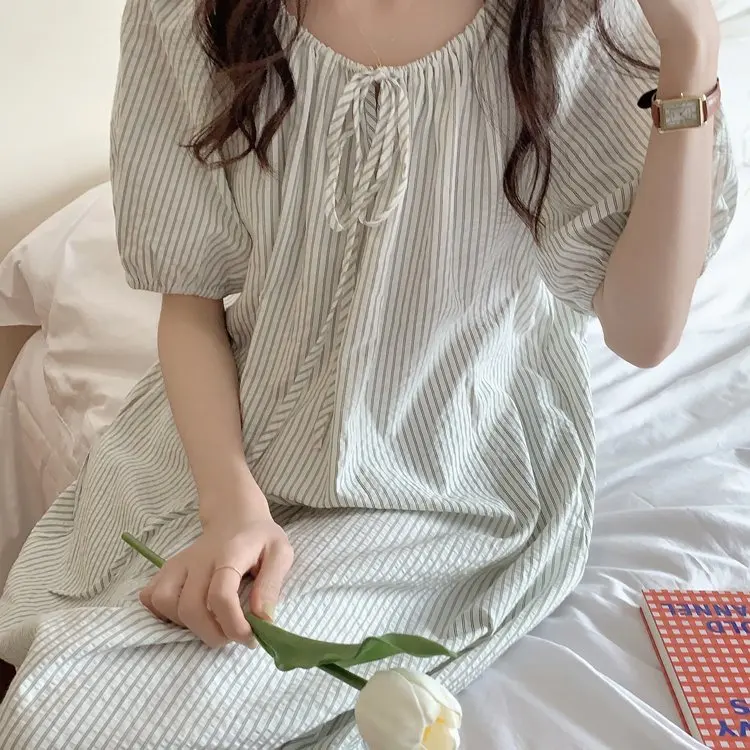 韓国スタイルのストライプレーストリムタイドレスカジュアルルーズフィットコットン半袖vネックホームウェアパジャマ屋外に最適