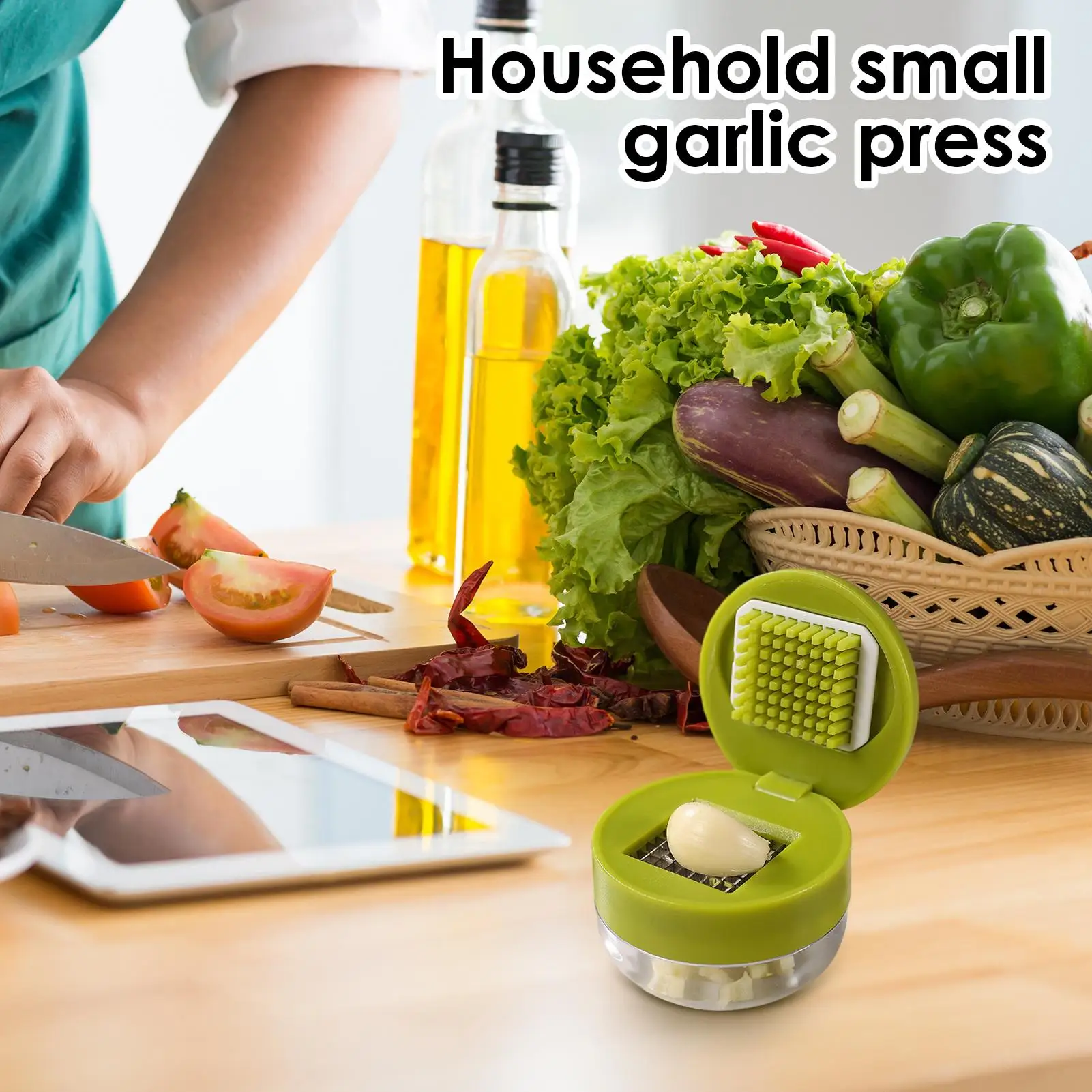 Multifunctional Garlic Press Manual Mincer Portable Manual Garlic Mincer Stainless Steel Garlic Slicer Handheld Ginger Masher