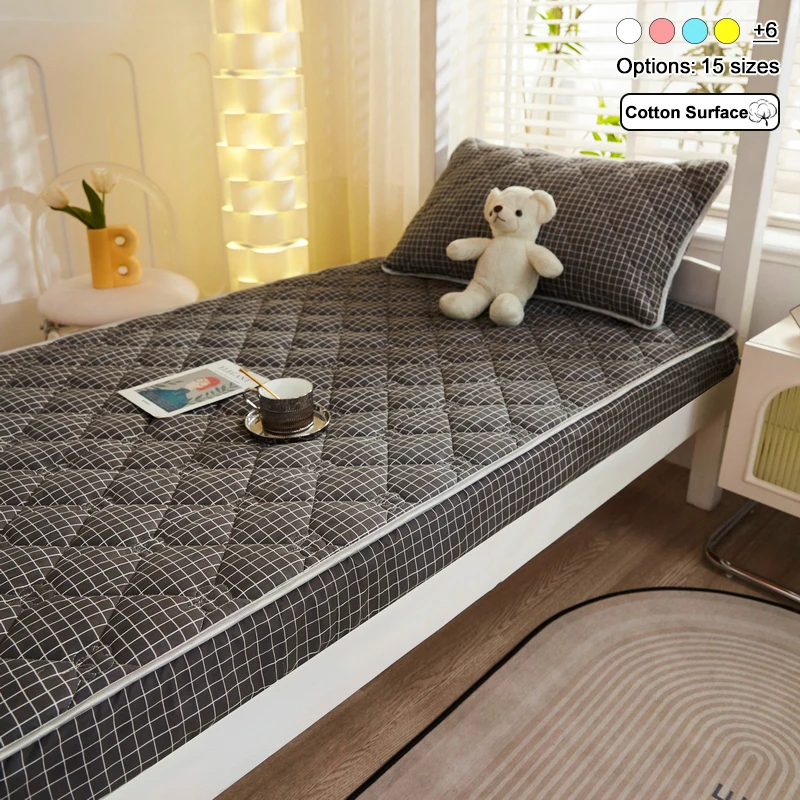 Cotton Top Layer Quilted Fitted Mattress Protector, Plaid Pattern Soft Breathable Mattress Cover, Non‑Slip Mattress Pad Shield