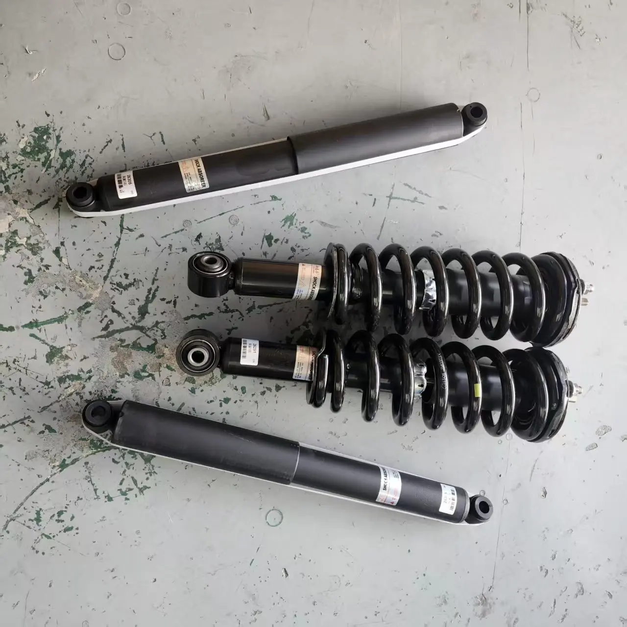 2905100XSZ08B/2905200XSZ08B Front Shock Absorber for Great Wall Hover Haval h2 (with spring + bearings)