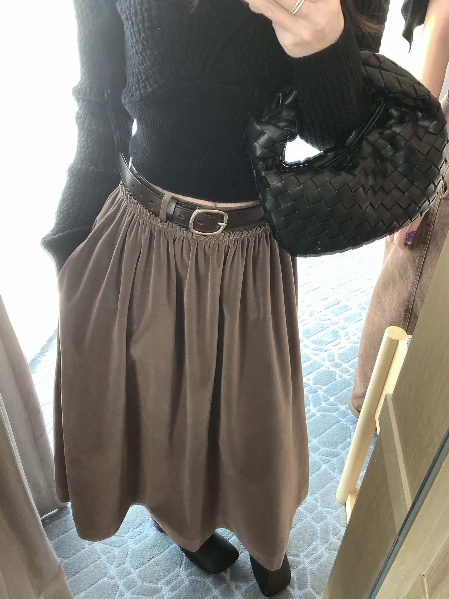 

Романтичная винтажная пышная юбка из золотистого бархата для женщин, с высокой талией, А-силуэта, плиссированная, универсальная, средней длины