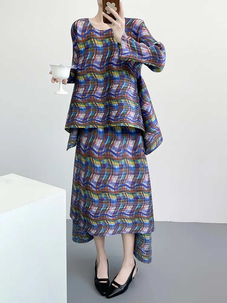 

Miyake Pleated Pleated High-quality PP Horizontal Stripe Rainbow Style Top Long-sleeved A-line Skirt Fashion Suit for Women
