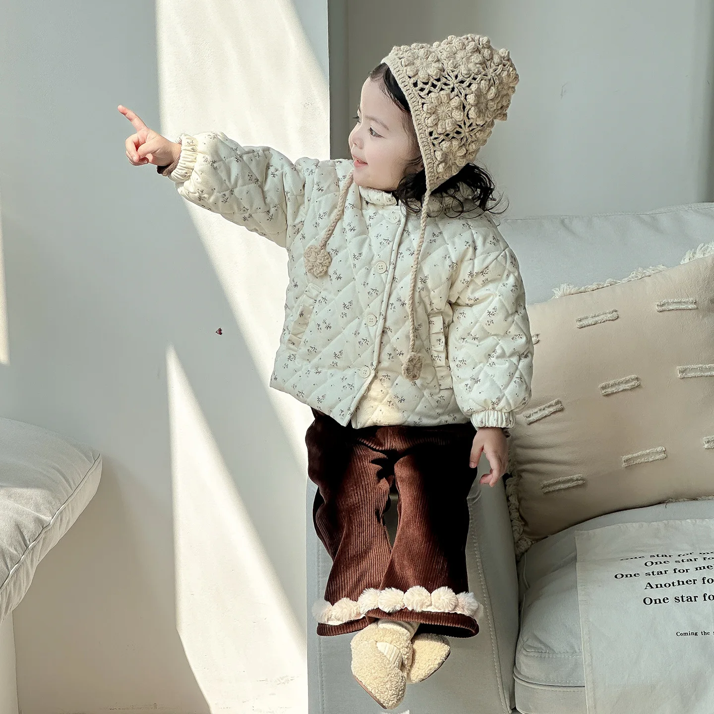 2025 autumn and winter new baby quilting cotton jacket set baby girl cotton clothes sweater wool long johns three-piece set