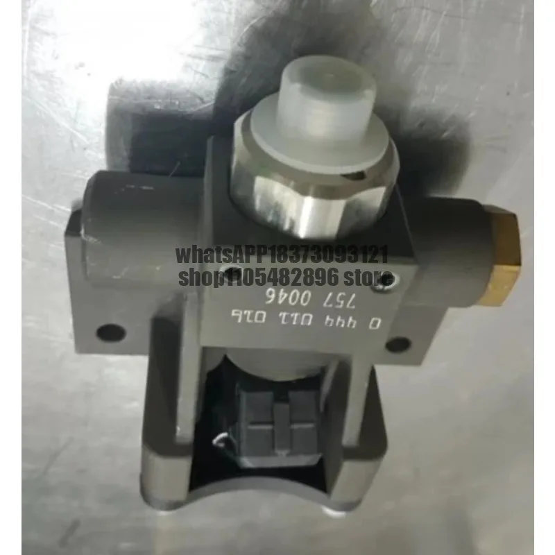 New Genuine Original 0444011016 1753208 Model  Aluminum Engine Urea Metering  Injector Valve 2001791