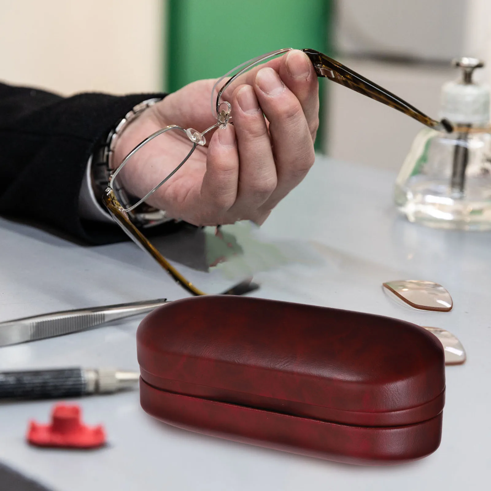 

Double Layer Glasses Storage Case Dual Glasses Case Soft Interior Compact Travel Eyeglasses Box Hardshell Large Holder