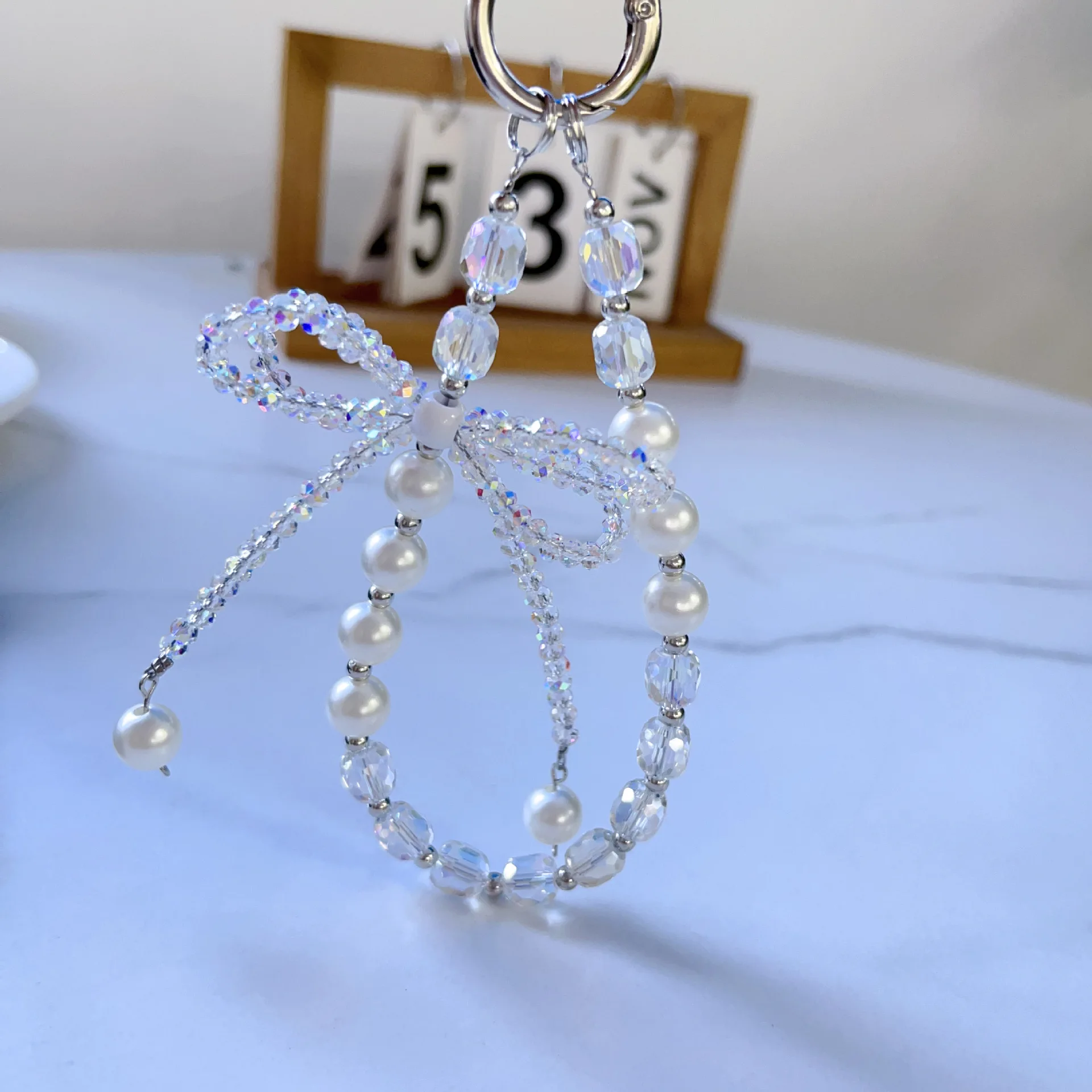 

Fashion 3D Crystal Bow Phone Charm Keychain Pearl Phone Lanyard Luxury Bag Pendant Accessory