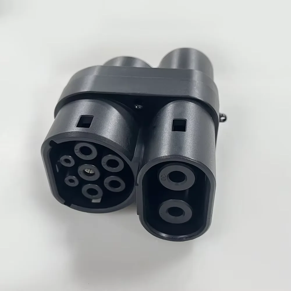 محول سيارة CCS1 إلى CCS2 EV فريد من نوعه عالي الجودة إلى المعايير الأوروبية