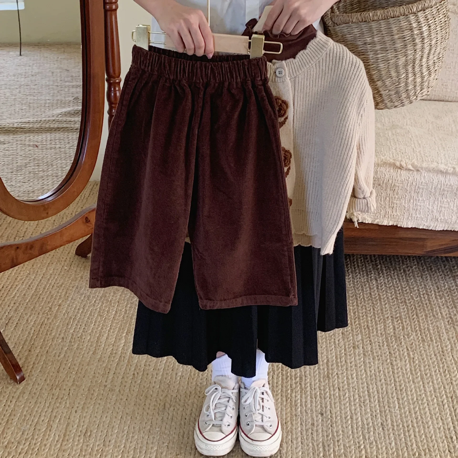 Wide Leg Pants Girl Trousers Children New Childrens Clothing Girl Korean Baby Corduroy Autumn Long Simple 2024 Loose