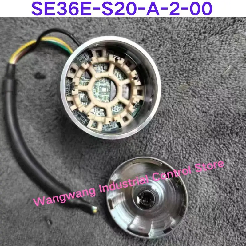Second-hand test OK  ，Servo motor encoder SE36E-S20-A-2-00