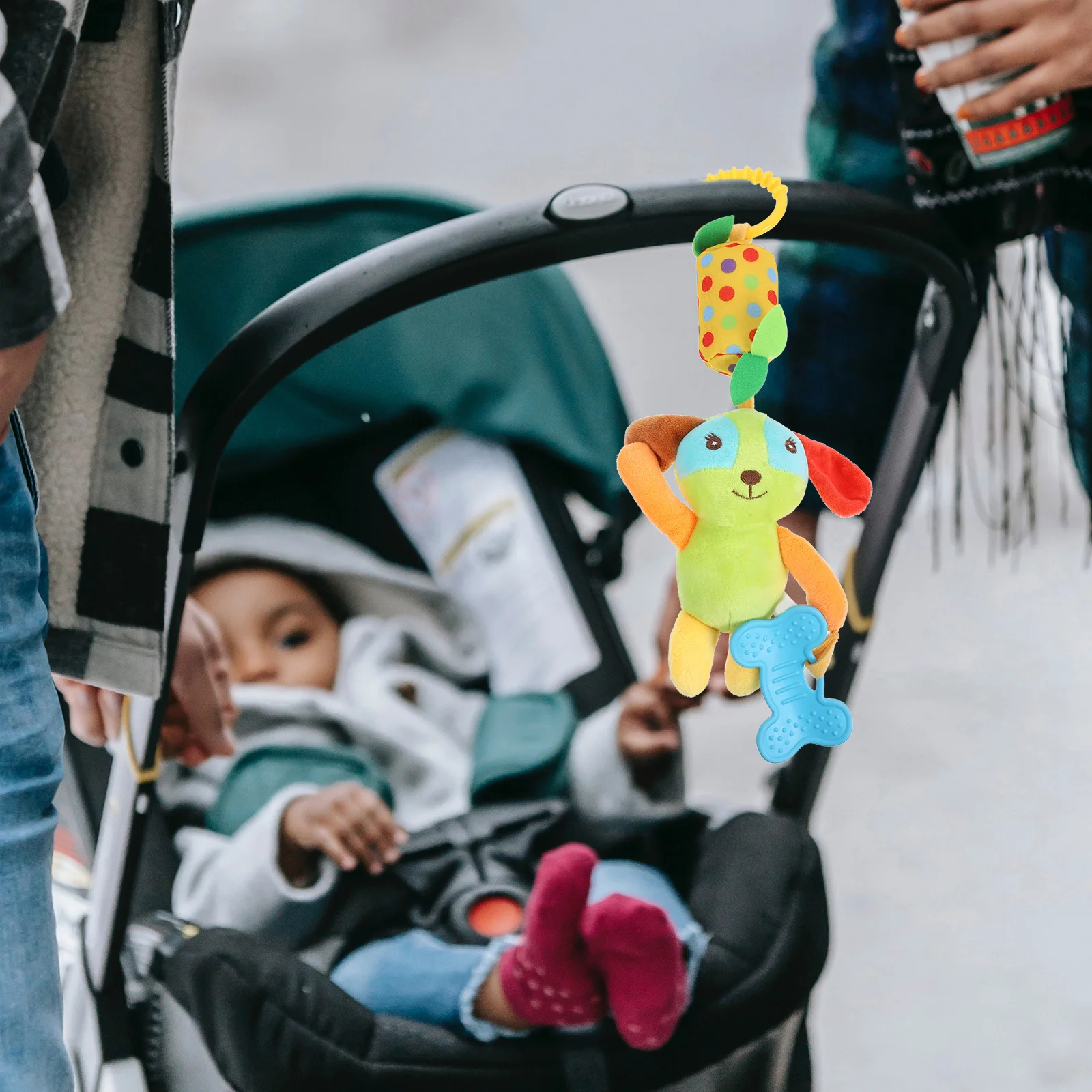Hond rammelaar hangend voor pasgeboren zachte wieg kinderwagen autostoel baby zintuiglijke ontwikkeling spelen bel kinderwagen wieg