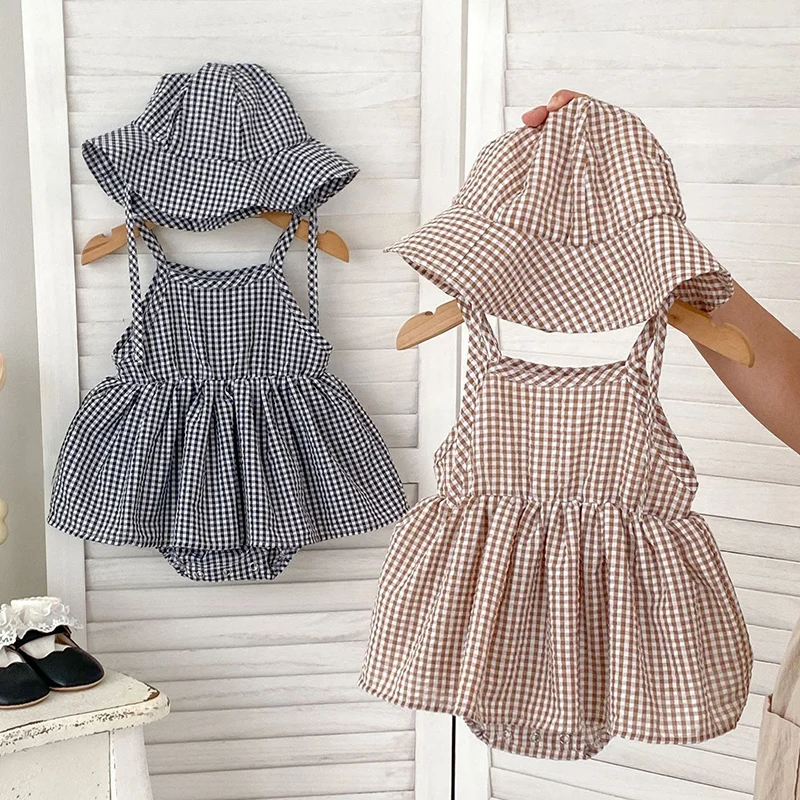 

2024 New Summer Baby Girl Clothing Korean Style Climbing Suit Sleeveless Cotton Plaid Toddler Baby Girls Jumpsuit+Hat