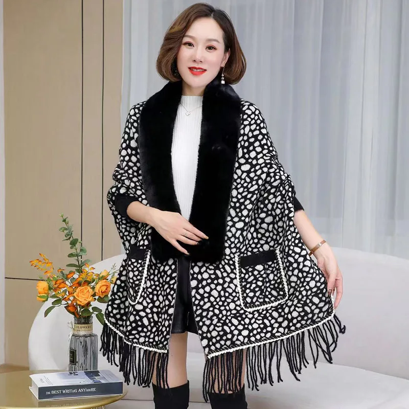 

Autumn Winter New Imitation Mink Imitation Wool Collar Knitted Shawl Women Tassels Poncho Lady Capes Black Cloaks