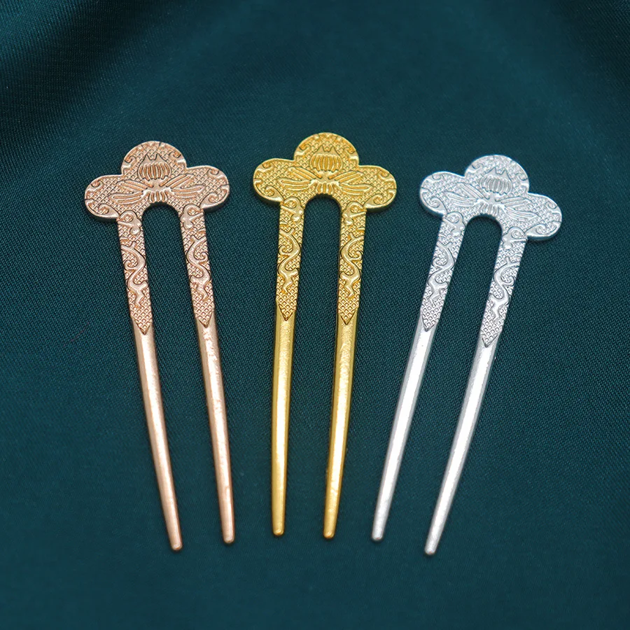 Small Double-Sided Bee Embossed Cloud Design U Hairpin - Dainty Accessory