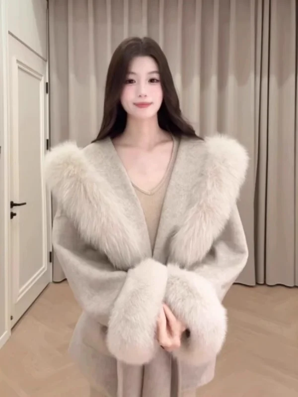 

Корейское модное шерстяное пальто средней длины, красивое, уникальное, свободного кроя, зимняя верхняя одежда, мягкое, нежное, уникальное, стильное