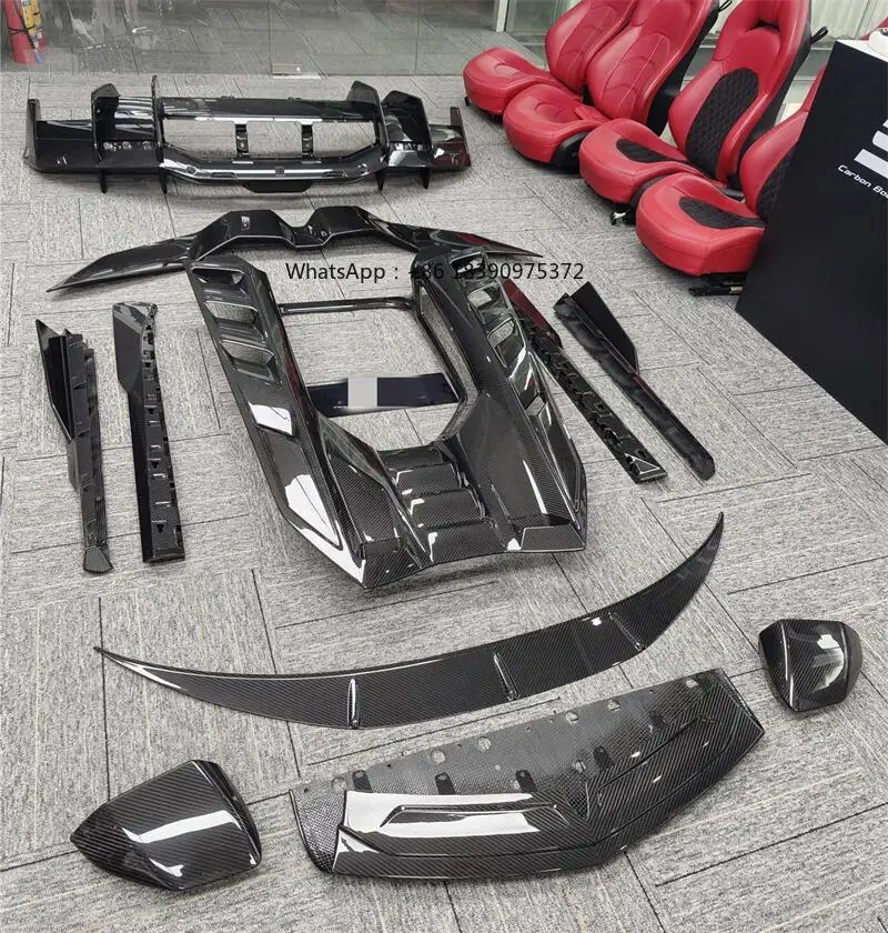OEM Style Dry Carbon Fiber Car Body Kit for Huracan Revuelto