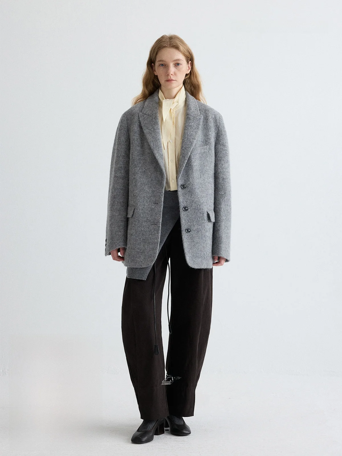 

Classic Camel Wool Long Hair Sensation ey Series Men's Suit Jaet Casual Sle Loose Fit Long Sve Button Closure