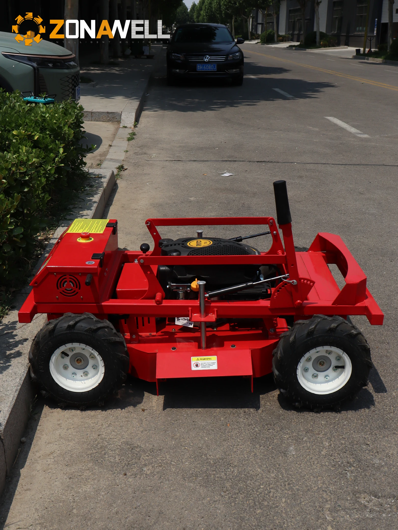 ZNW-600 Auto-Cruise RC Mower: Precise Route Planning, 30° Hill Tackle, USB Charging, Durable Steel Deck, for Both Residential an