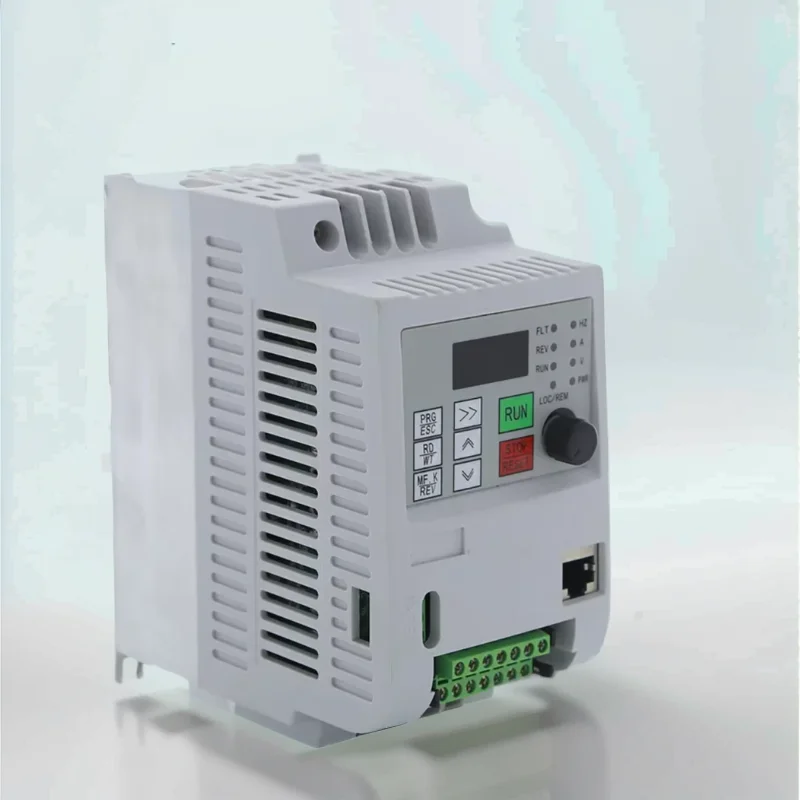 Dla Europy 220 V 1,5 kW/2,2/4 kW 1-fazowy przetwornica częstotliwości wejściowej i 3-fazowej wyjściowej/napęd silnika prądu przemiennego/VSD/VFD/inwerter 50 HZ