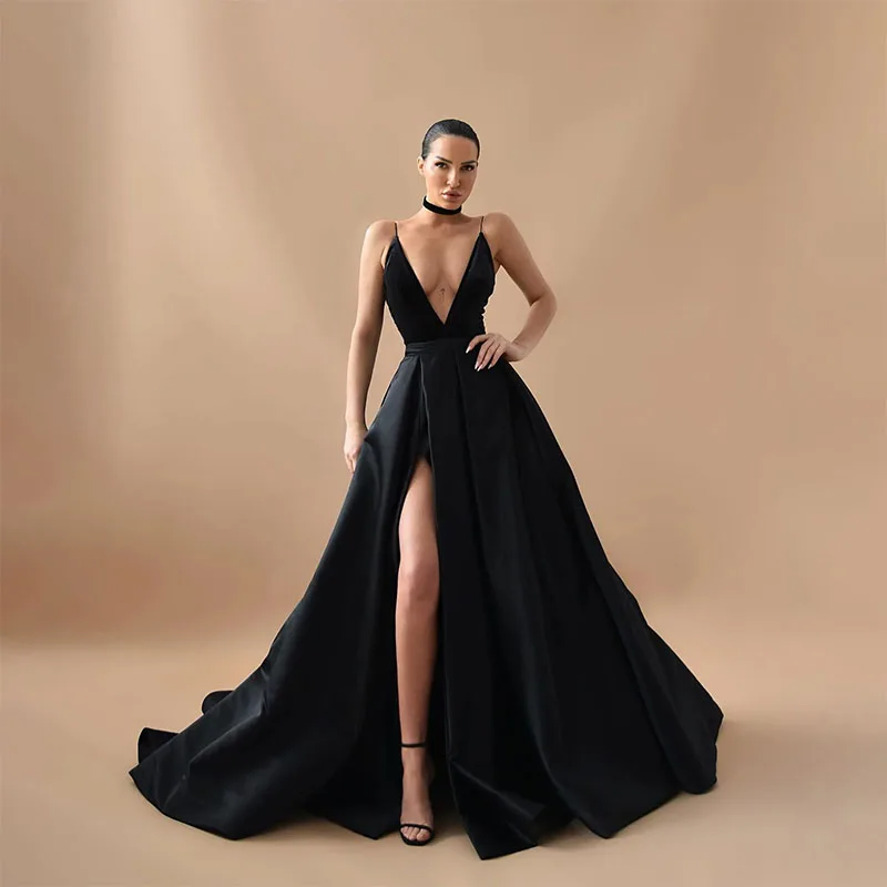 

Elegant Black A Line Prom Dresses Plunging V Neck Veet Top Evening Dress Pleats Slit Formal Long Special Occasions Party Dress