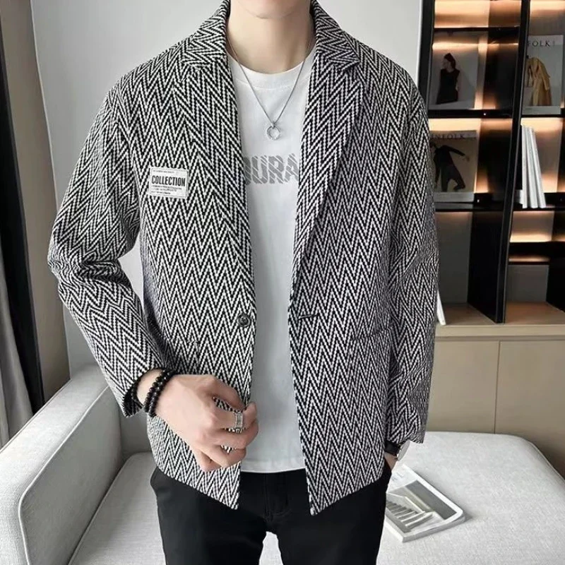 Striped Man Suits and Blazers Slim Fit Single Breasted Coats Thin Jacket for Men Clothing Vintage Classic Elegant New in Casual