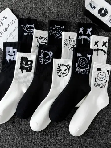 10 pairs of men's sports socks, casual, breathable, and versatile. Ghost face graffiti personalized socks