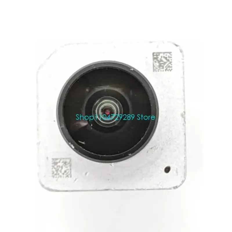 D8KE Professional Grade Reverse Camera For F70 F66 G06 Improved Safety 66555A1A179