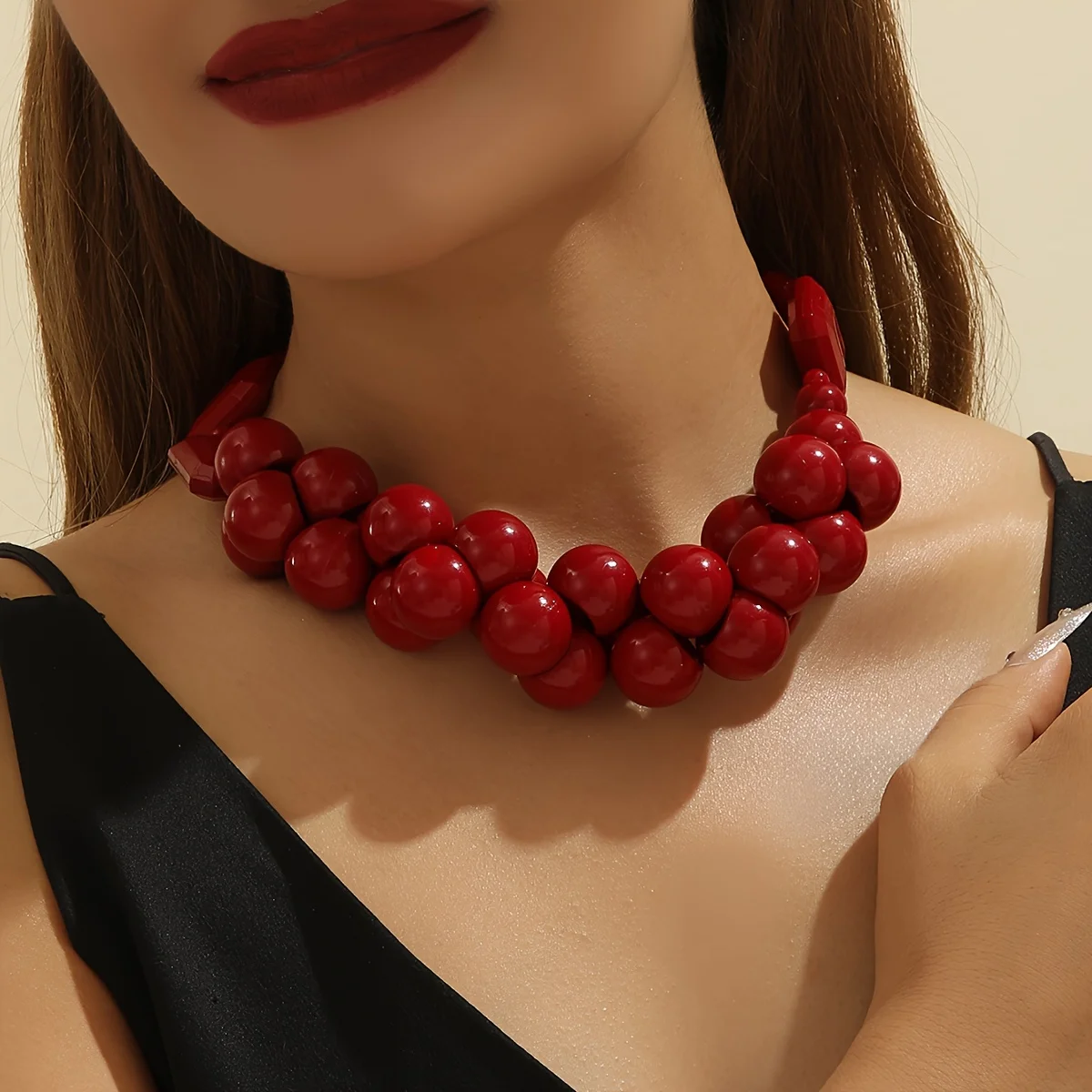 

A stylish ladies neck necklace exaggerates everything for ladies holiday parties to wear daily dating gifts on Valentine's Day