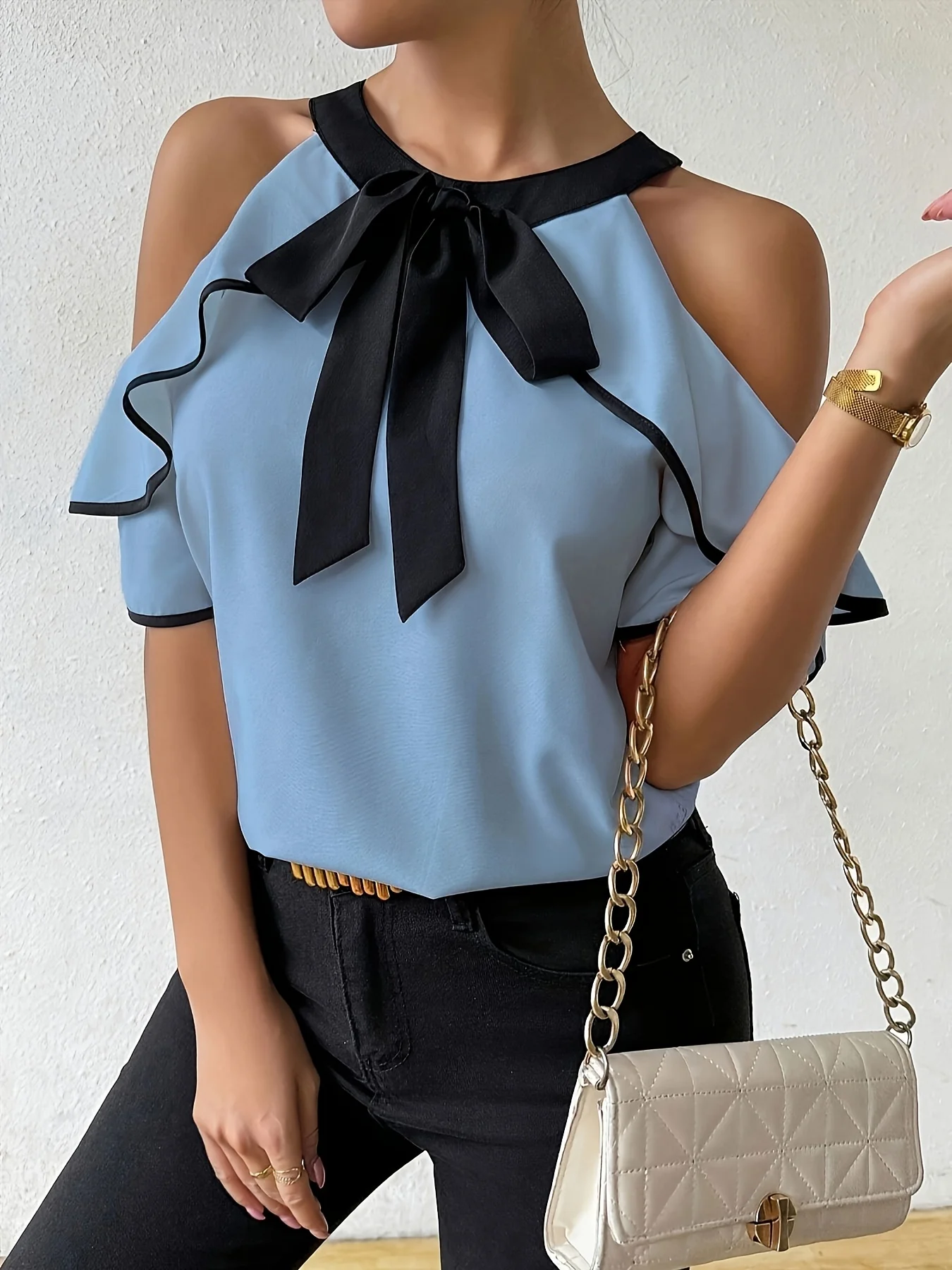 قميص نسائي أزرق فاتح مقاس كبير قميص صيفي أنيق أنيق كاجوال قميص نسائي عصري أزرق فولاذي لامع