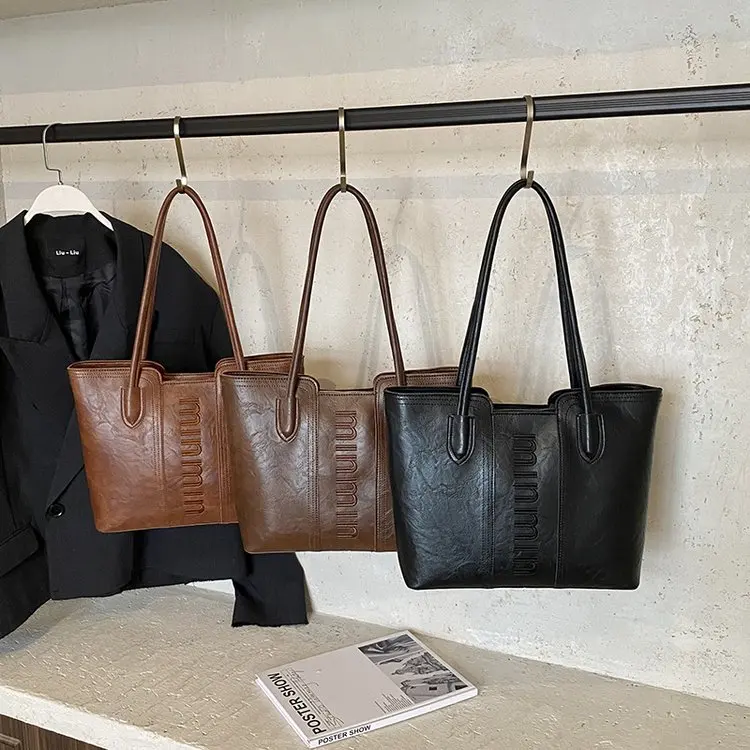 

2026 High-end Simple Large-capacity Tote Bag Women's Fashion Commuter Shoulder Bag Casual Versatile Underarm Women's Bag