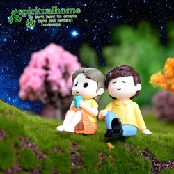 2pcs Romantic Couple Miniature Figurines Cake Decoration Material DIY Landscape Jewelry Fairy Garden Miniatures Home Decor