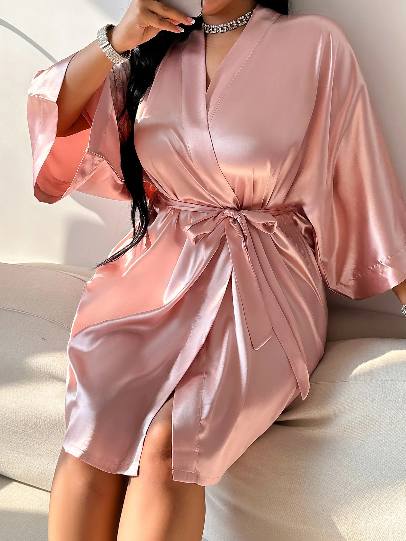 Letnie, swobodne i seksowne szlafroki plus size do noszenia w domu, eleganckie, eleganckie piżamy damskie w jednolitym kolorze