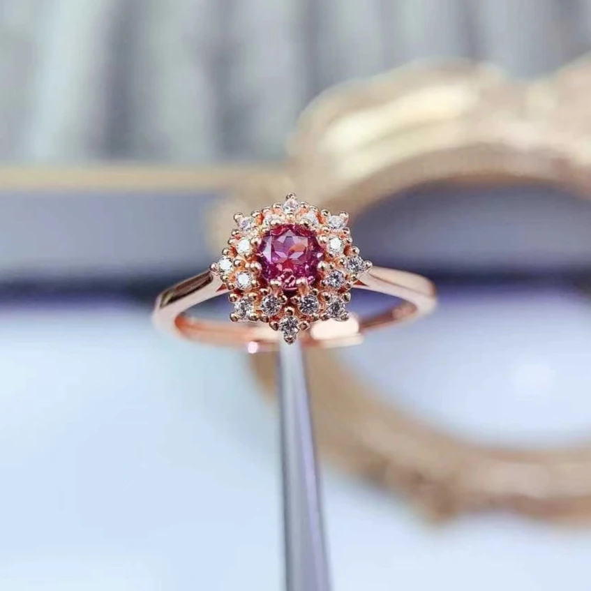 

Кольцо из чистого серебра 925 пробы с драгоценным камнем Кольцо с натуральным гранатом 4 мм 0,3 карата VVS Класс Оригинальные ювелирные изделия из граната пиропа с толстым позолотой 18 карат