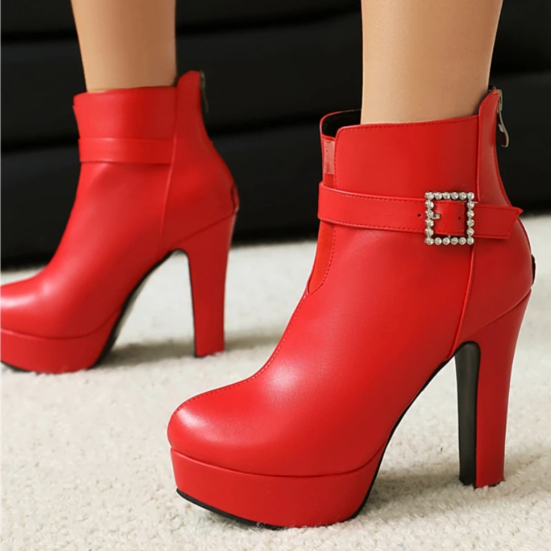 

Красные ботильоны для женщин. Зимняя обувь 2025 года. Осенняя обувь на платформе. Черно-белые короткие ботинки. Обувь на высоком каблуке. Обувь унисекс, большой размер 50.