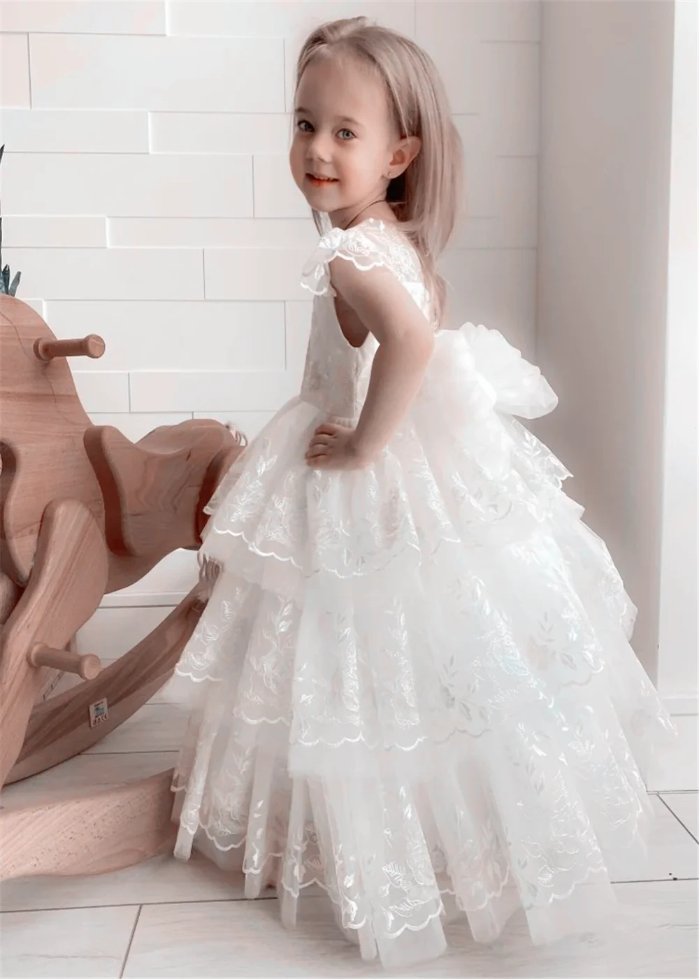 Vestidos florista branco com arco, manga curta, apliques em camadas, vestidos de primeira comunhão, festa de aniversário e casamento, presente infantil